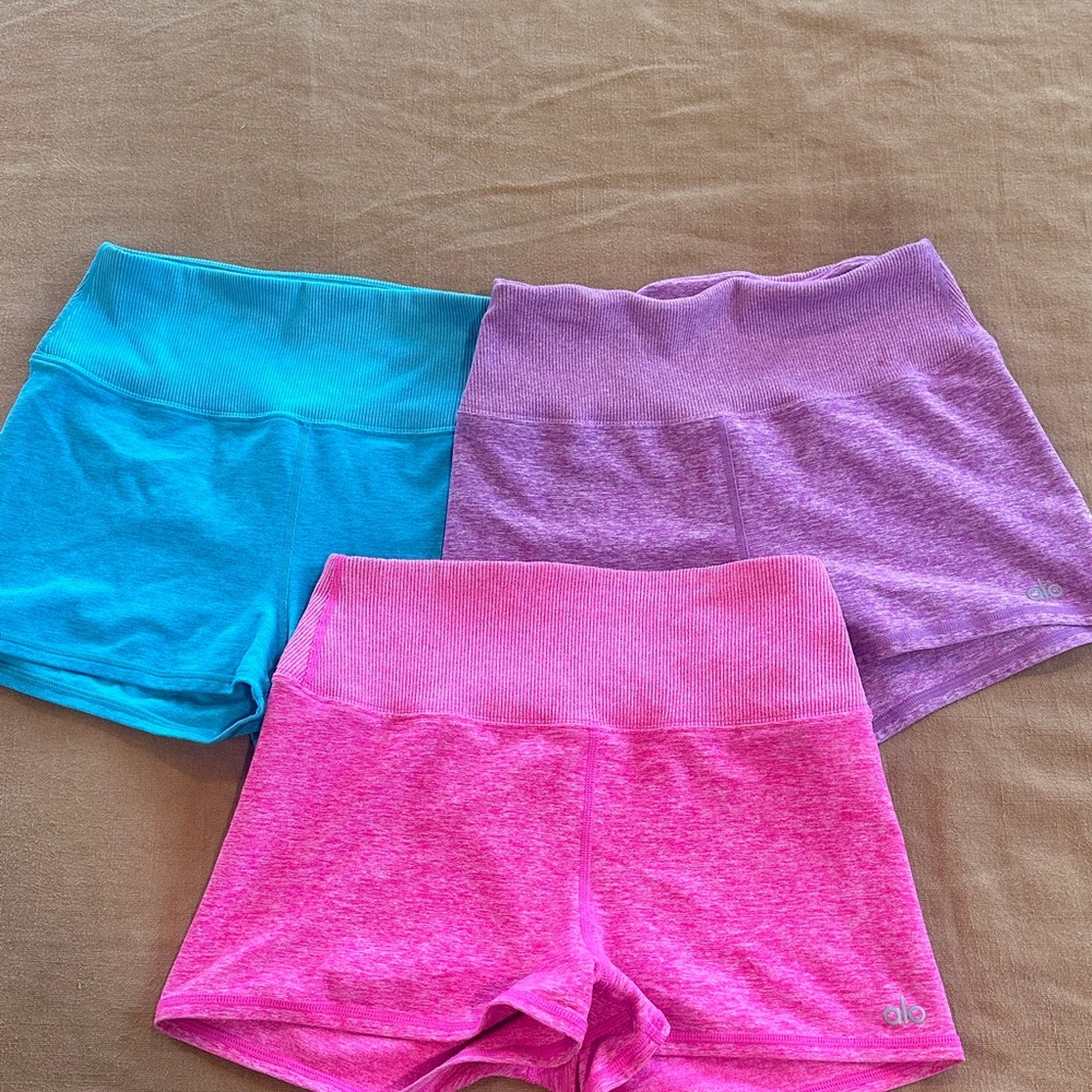 Alo Yoga Vibrant Shorts Set - Blue, Purple, Pink